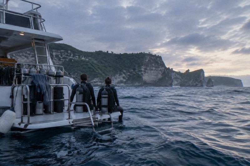 Yacht and diving trip off Nusa Penida